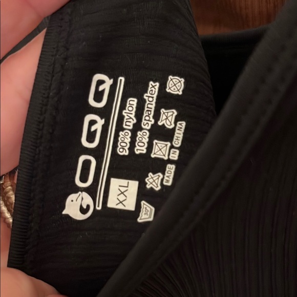 Amazon Essentials Women's Black Bodysuit - Picture 7 of 7